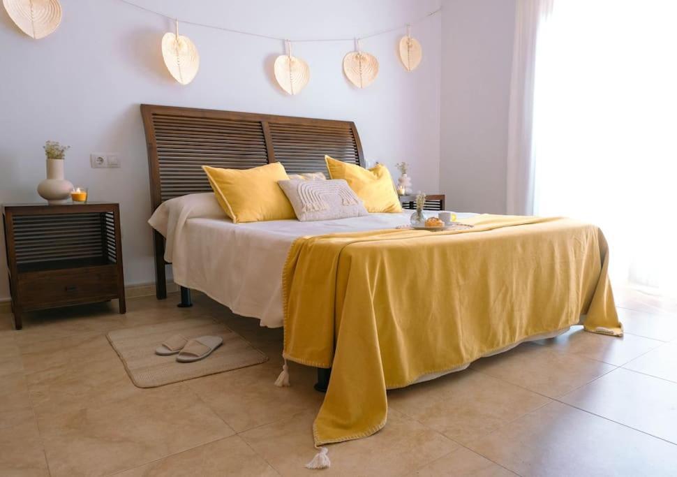 Atico Centrico Apartment เดเนีย ภายนอก รูปภาพ